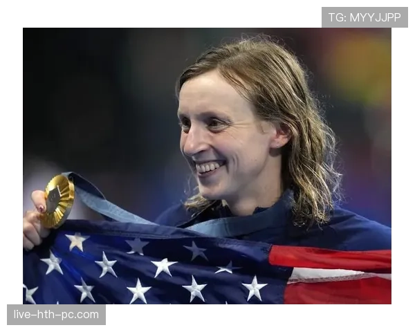 凯蒂·莱德基每天游50公里，吃饭像在喂鲨鱼