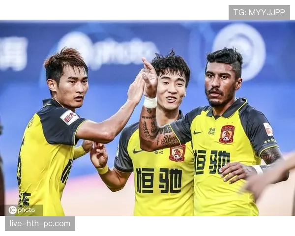 张琳芃右路防守更稳：回防效率与位置感的提升解析